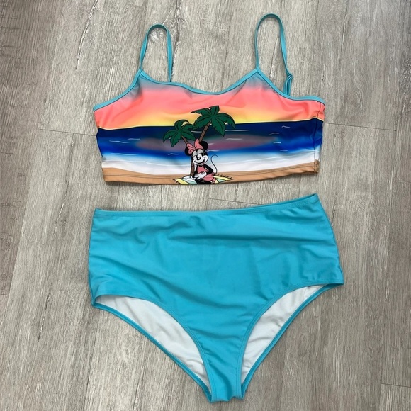 RARE Disney Aulani Resort Minnie Mouse 2 Piece Swimsuit - Size XL - Picture 2 of 5